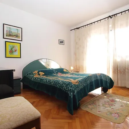 Apartman Fuer 8 Personen Ca 100 Qm In Peruski, Istrien Bucht Von Rasa *