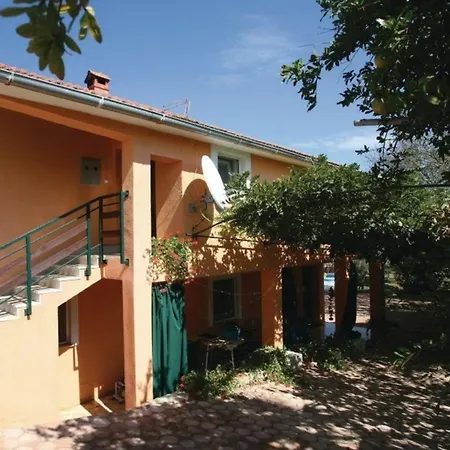 Apartman Fuer 8 Personen Ca 100 Qm In Peruski, Istrien Bucht Von Rasa *